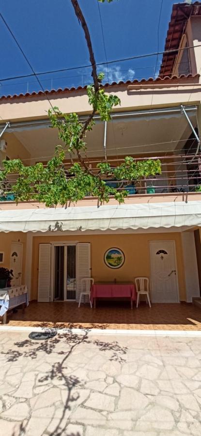 Villa Family Bitri Piqeras Exterior photo