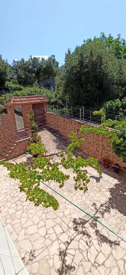 Villa Family Bitri Piqeras Exterior photo